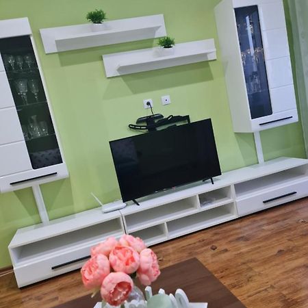 Apartament Modern Cristina&Jessica Medias Ngoại thất bức ảnh